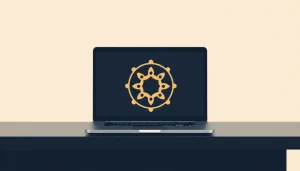 Logo ik tasarım sürecini gösteren bir sahne, modern bir masa ve laptop ile